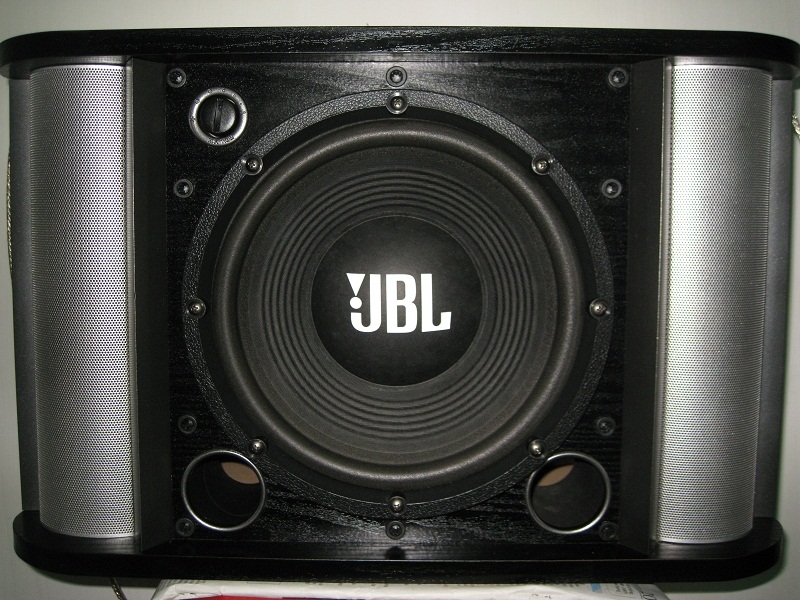Loa karaoke JBL RM10II - cho chất lượng âm thanh đỉnh cao